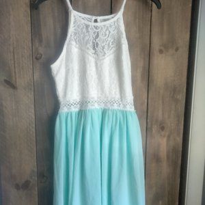 A byer siZe 7 short dress